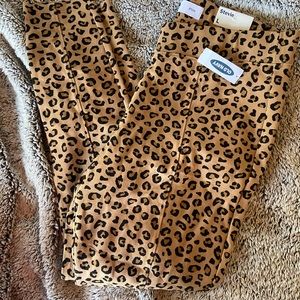🎉 2/$20 🎉 cheetah / leopard print leggings